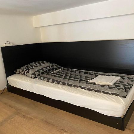 Sparrowl Apartments Budapest Luaran gambar
