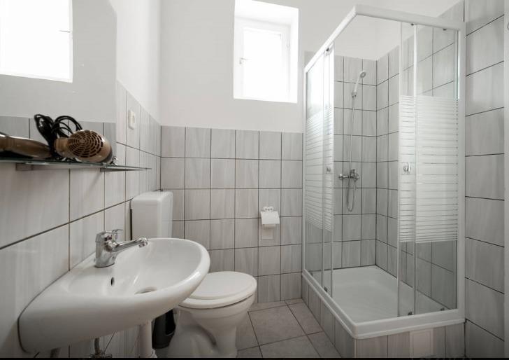 Sparrowl Apartments Budapest Luaran gambar